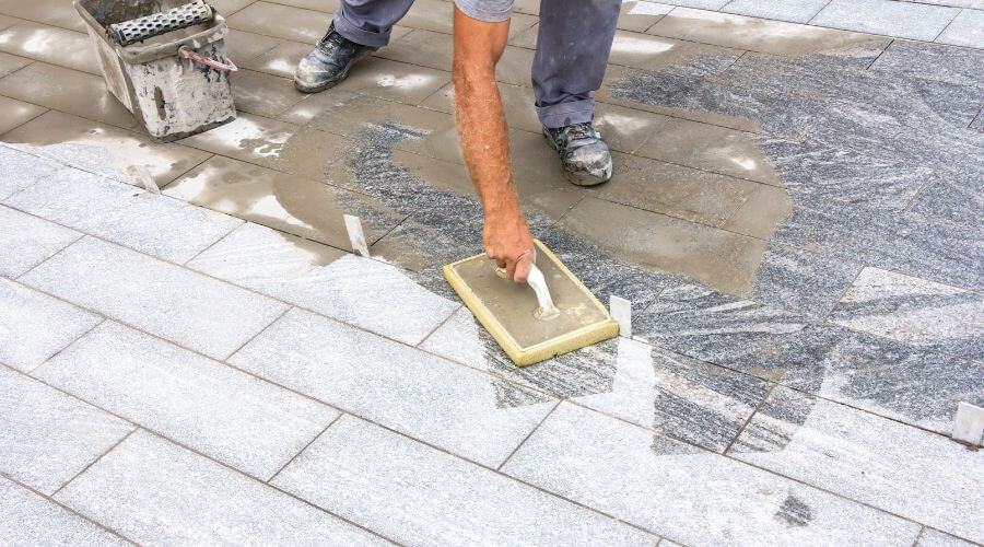 Professional gutter cleaning in Magee, MS